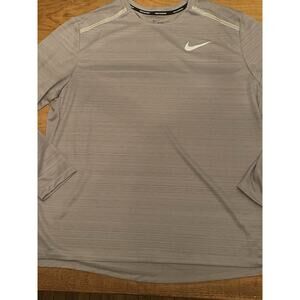 Nike Shirt Mens Extra Large Silver Dri-FIT Long Sleeve Running Pullover Top